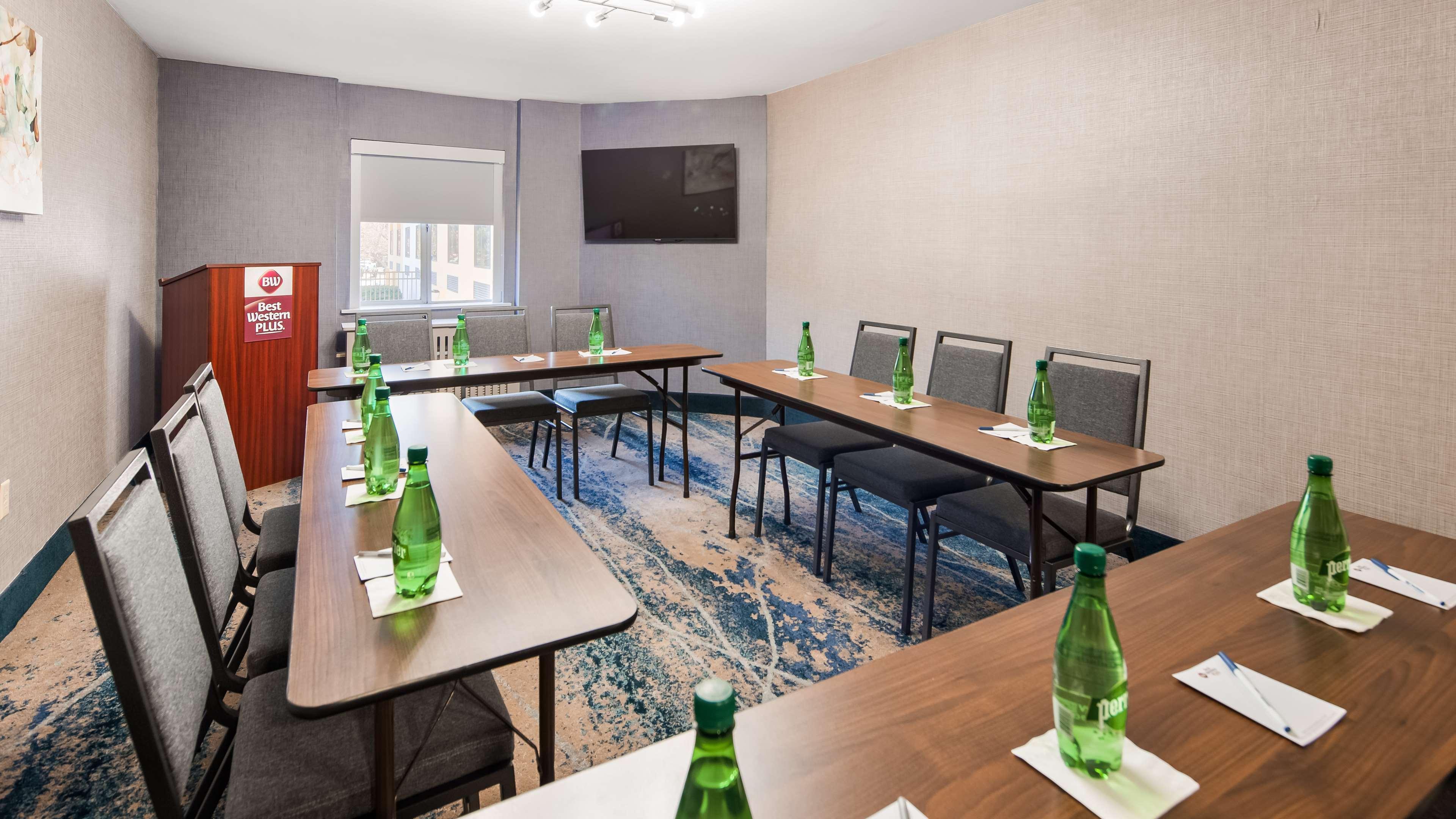 Western Crabtree Valley Hotel 3*